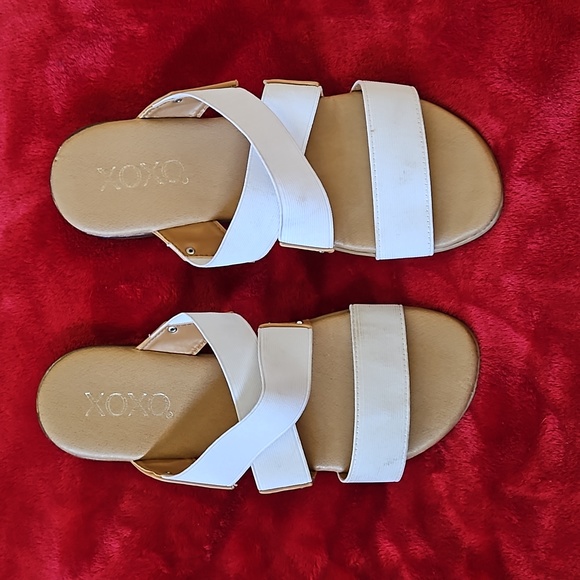 Sandals - Picture 4 of 4